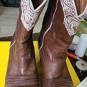 Ariat Men's Square Toe Boots Size 8